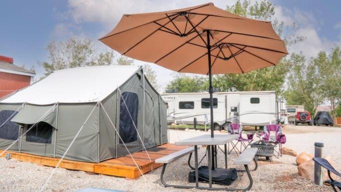 Funstays Glamping Setup Tent In Rv Park #4 Ok-T4 Моуаб Екстериор снимка